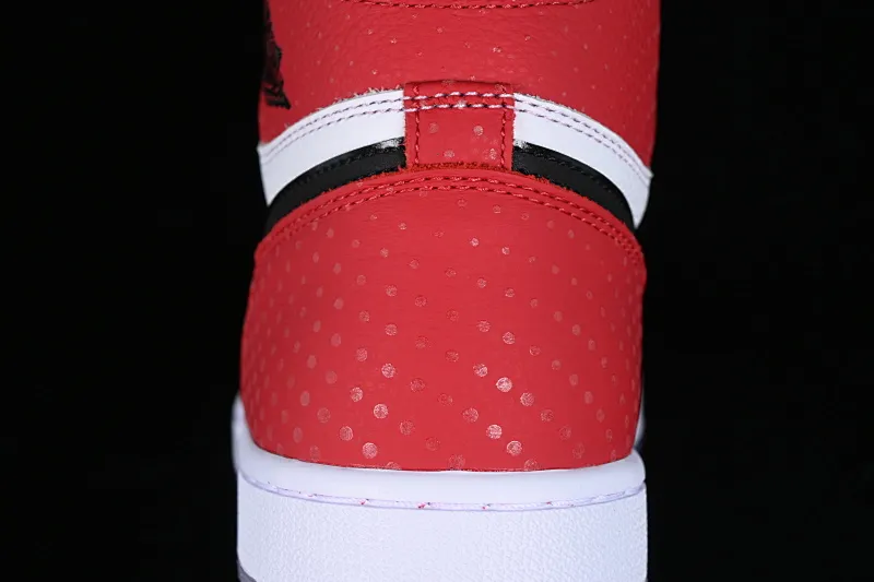 All categories Air Jordan Jordan series basketball shoes Air Jordan 1 High Air Jordan 1 Retro High "Chicago Crystal" AJ1 Joe 1 New Chicago Spider-Man 555088-602